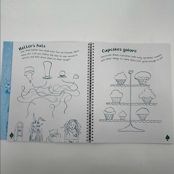 ALICE IN WONDERLAND Kids Coloring Creativity Book Gift Disney Arts & Crafts NWT - Picture 6 of 13